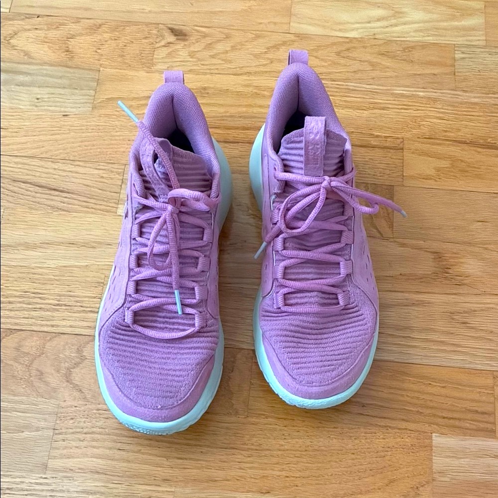 Pink Under Armour Breakthru 5 Lux Basketball Shoes